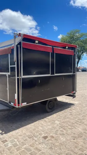 Vende-se Trailer, 3 metros , revisado,  emplacado, elétrica funcionando, pronto para uso 