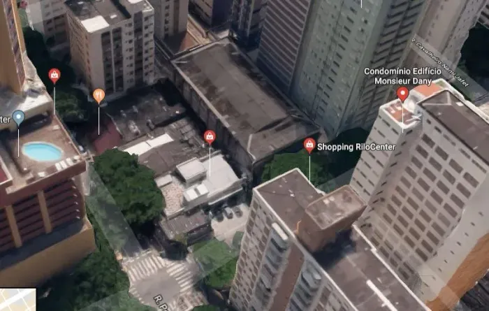 Terreno Residencial à venda no Centro de Guarujá - 780 m²