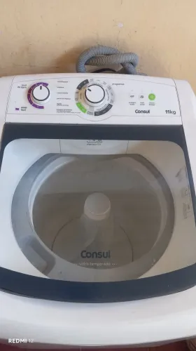 Vende -se máquina tudo funcionando perfeitamente 