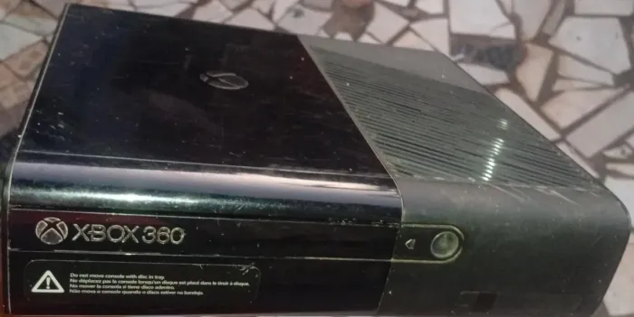 Xbox 360 bloqueado, sem controle!