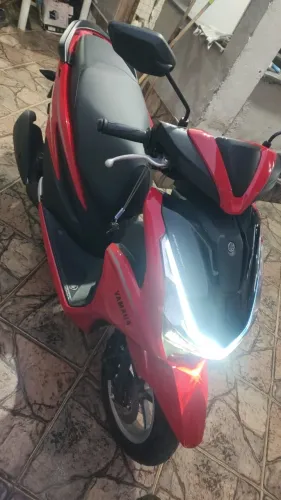 Moto Yamaha fluo 