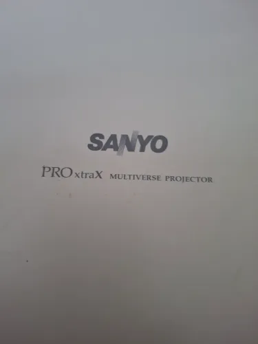 Projetor Multimédia Sanyo PLC-XW50A