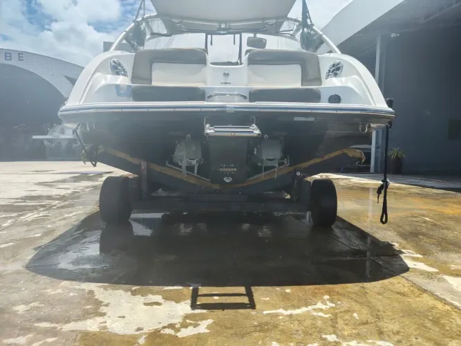 Jet boat Yamaha 242 S Limited 
