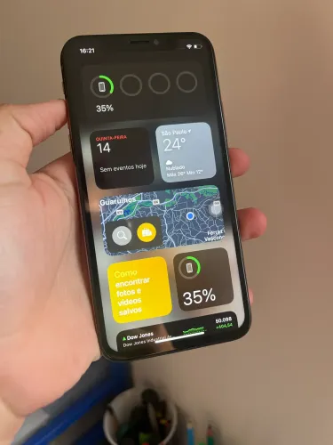 iPhone XS dourado 