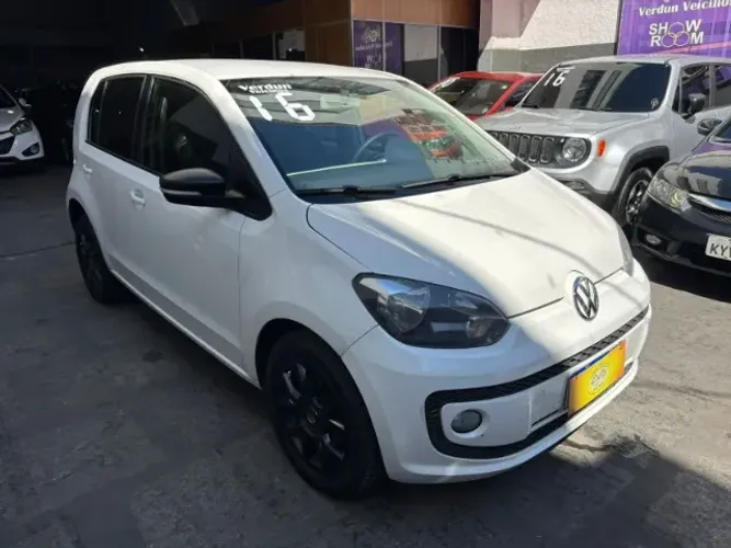 Volkswagen Up! High 1.0 TSI Total Flex 12V 5P 2016