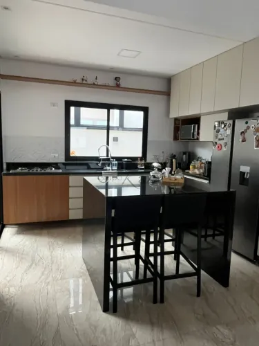 Oportunidade - Casa em Condomínio - Residencial Golden Park - Jacareí - 3 Dormitórios - 14