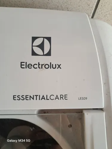 Máquina de lavar roupas 1 ano deu uso