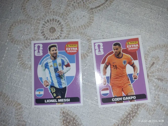 Figurinha extra bordô copa 2026
