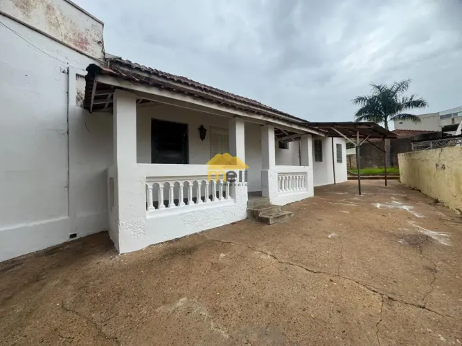 Casa para Locação em Presidente Prudente, Vila Ocidental, 3 dormitórios, 2 banheiros, 1 va
