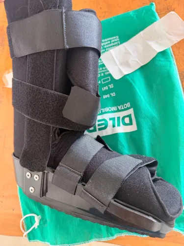 Bota ortopédica M
