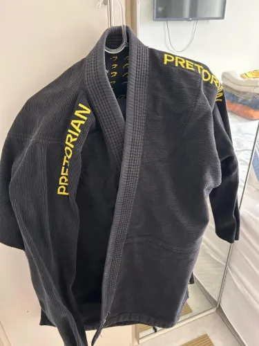 KIMONO PRETORIAN A4