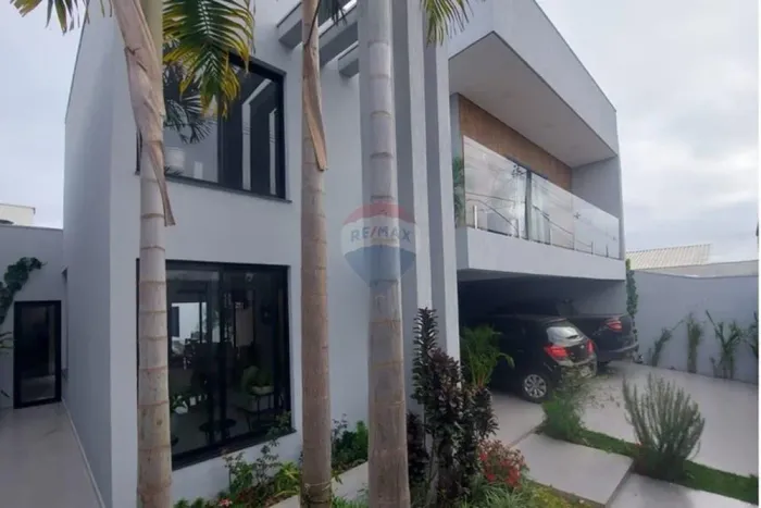 Sobrado Moderno e Confortável em Araxá - Imperdível!
