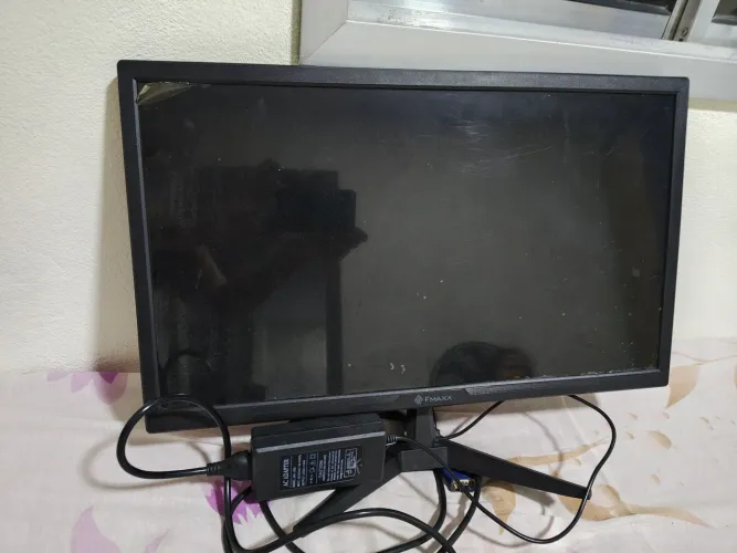 Monitor 21"