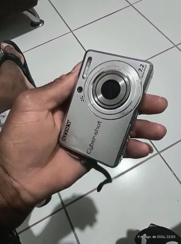 Máquina digital a pilhas funcionando mas tem detalhes