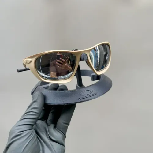 Óculos Oakley X703