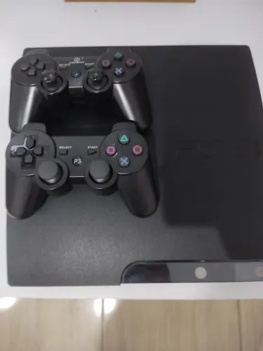 PS3 Slim+2 controle+20.000 jogos desbloqueado. Funcionando