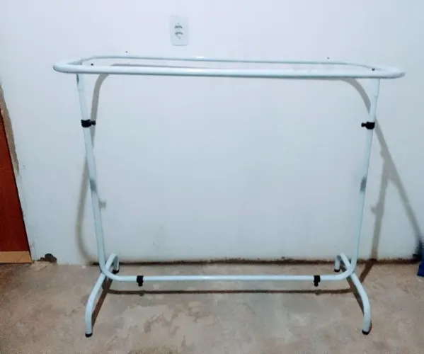 Arara para roupa