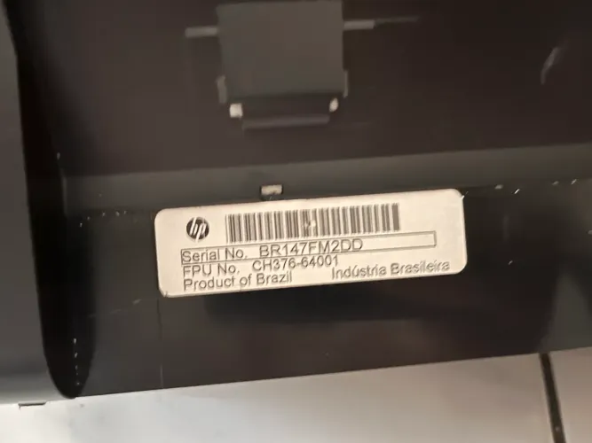 Impressora HP Deskjet 3050 *precisa de reparos*