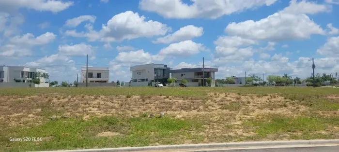 Vende - se um terreno em Macapá - AP