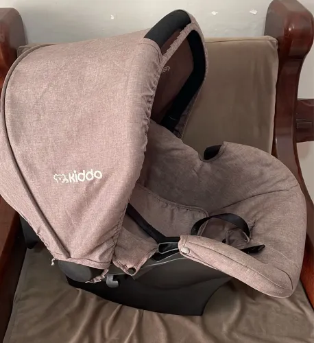 Bebê conforto kiddo