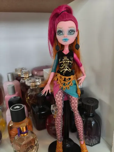 Boneca Monster High Gigi Grant