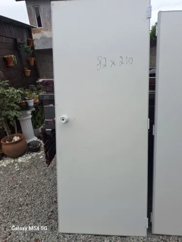 Placas e portas de divisórias eucatex colmeia