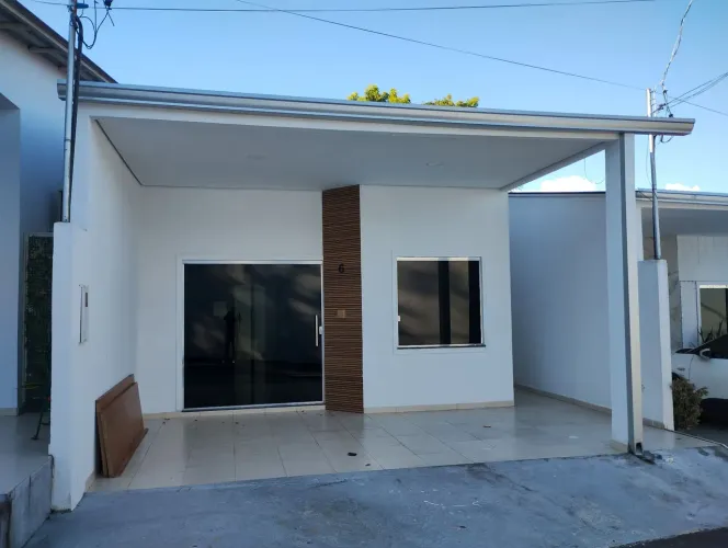 Aluguel de Casa no Residencial Berlin, no Parque Dez de Novembro, Próximo a Av da Torres