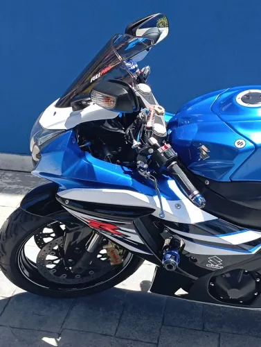 Suzuki Srad 1000 ótimo estado de conservação
