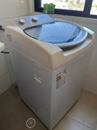 Máquina de lavar roupa (Com Defeito na placa)
