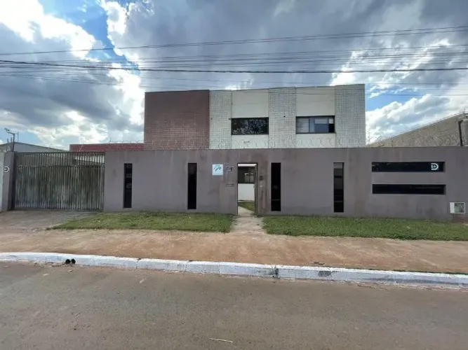 Aluga-se Predio com galpão - Total de 1000m2