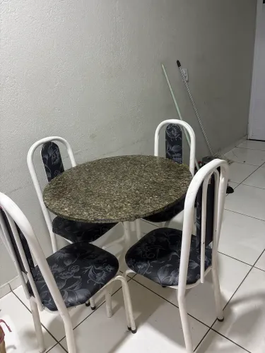 Mesa 4 cadeira