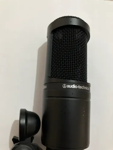 Microfone Estúdio Profissional Audio-Technica AT2020