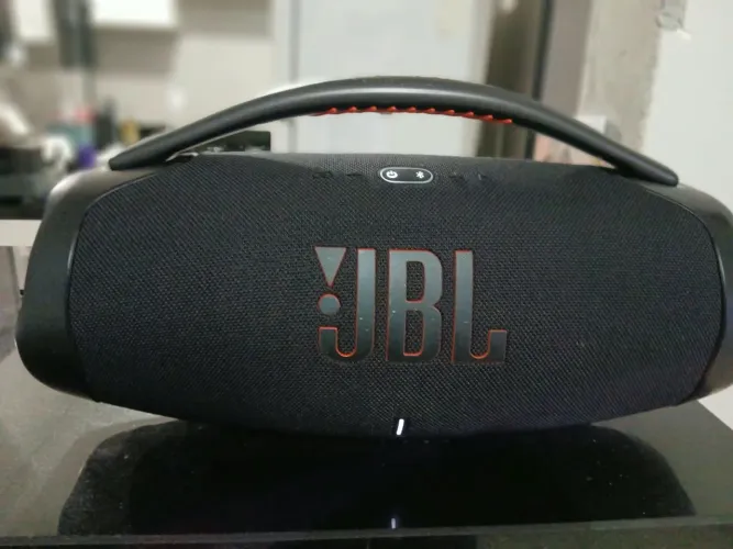 Caixa de som JBL 
