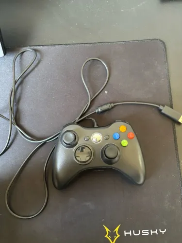 Controle USB com Fio para PC - Modelo Xbox - Preto