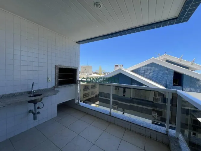 Apartamento a venda com 2 quartos, sacada com churrasqueira na Praia Brava - Florianópolis