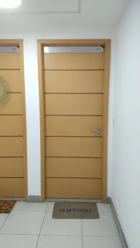 Alugo Sala Comercial Andar Alto