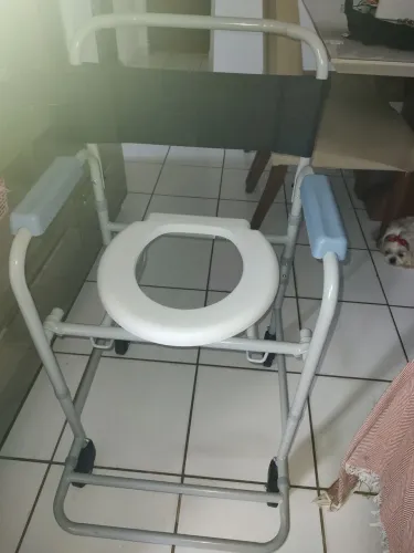 Cadeira de banho simples