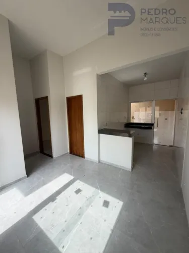 Casa para Venda em Sete Lagoas, Nova Serrana, 2 dormitórios, 1 banheiro, 1 vaga