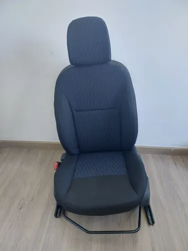 Vendo Banco Dianteiro do Lado do Motorista (Esquerdo) não entrego