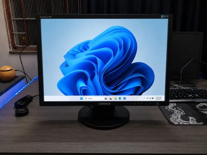 Monitor 24 Polegadas, Profissional - Full Hd, Excelente Qualidade. em(Guaratiba)