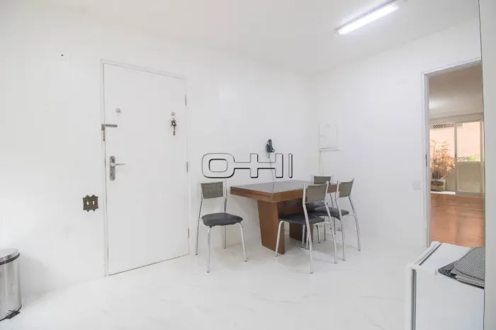 Locação · 3 dormitórios no Edif Santa Eudoxia