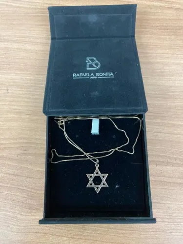 COLAR ESTRELA DE DAVI EM PRATA RAFAELA BONITA JOIAS