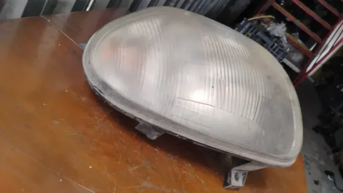 Farol CLIO L/D
