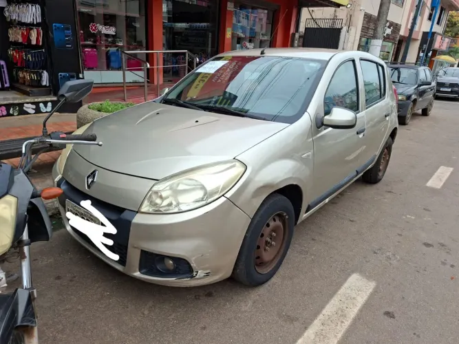 Renault Sandero Expression Hi-flex 1.6 8V 5P 2013