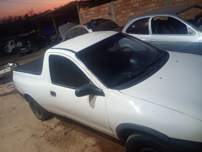 Chevrolet Corsa Pick-up Std/ Rodeio 1.6 MPFI 2000