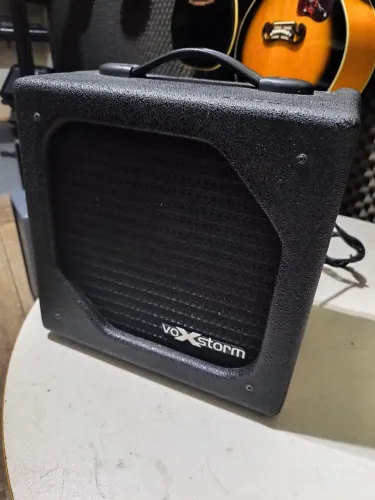 AMPLIFICADOR DE GUITARRA - PARCELO NOS CARTÕES