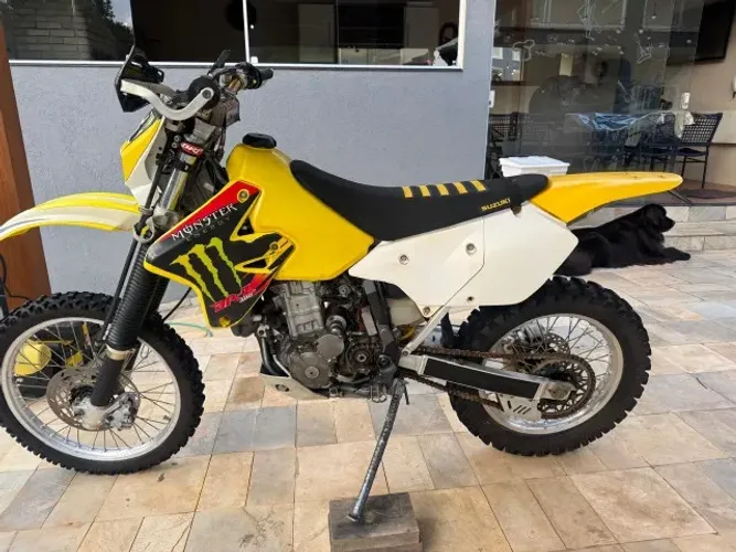 Suzuki DRZ 400