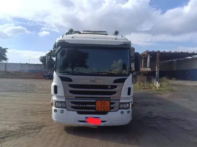 Scania P310 tanque compartimentado 5/5/5/3/2