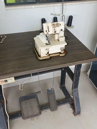 Máquina de custura semi indústrial phonner LF 257 