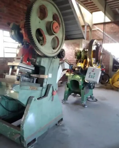 Venda de Equipamentos Industriais - Alta Capacidade